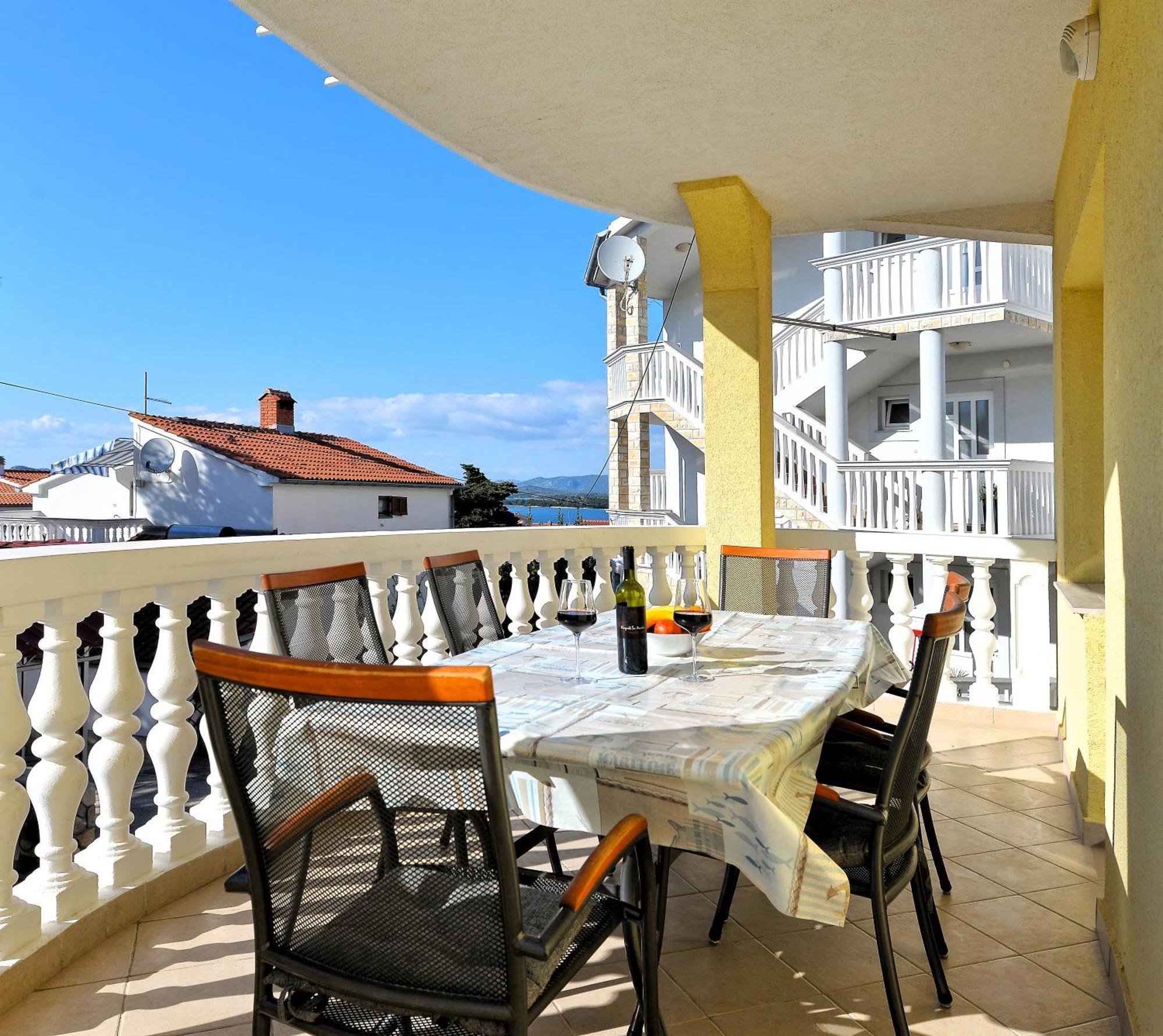 Apartments Goranka 2 Murter Exterior photo